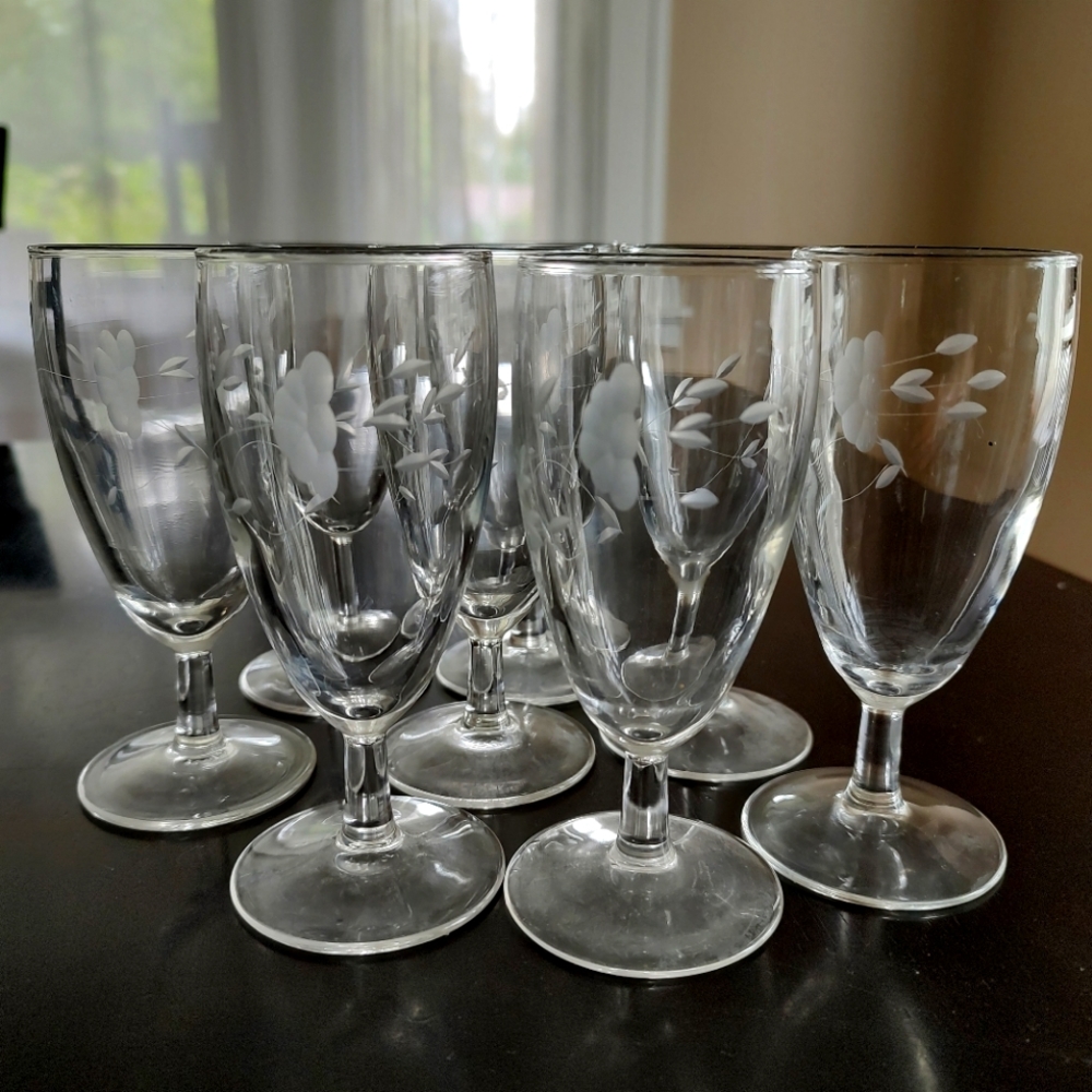 Set of 8 vintage crystal juice glasses by Princess House, Heritage pattern